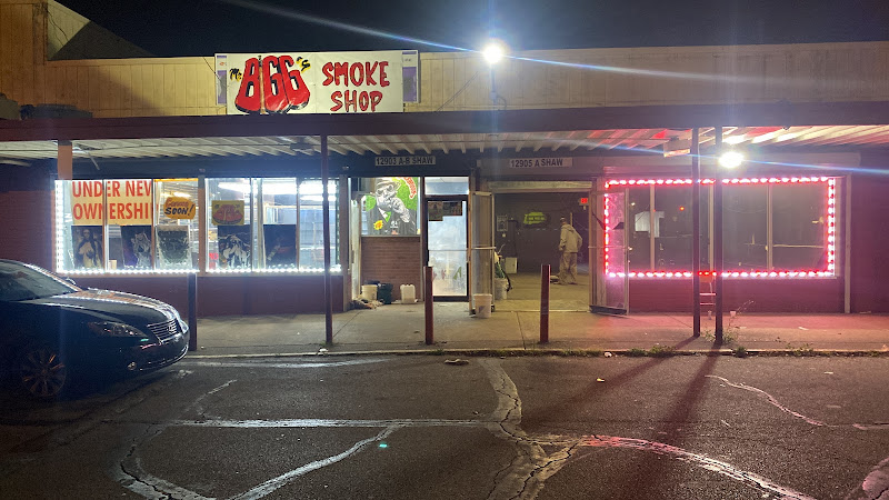 Sav Mor tobacco Smoke shop in Cleveland