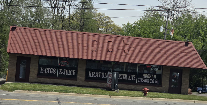 Select Smoke Shop in Commerce Township