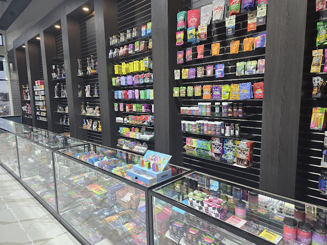 Seven Heaven Smoke Shop in Alvin