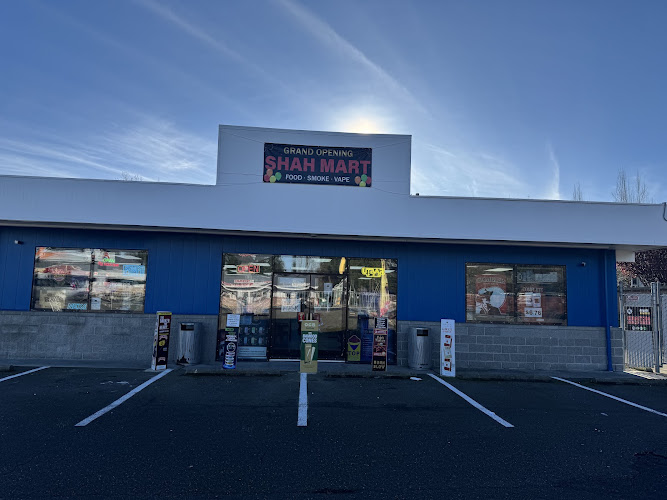 Shah Mart Food Smoke & Vape in Lynnwood