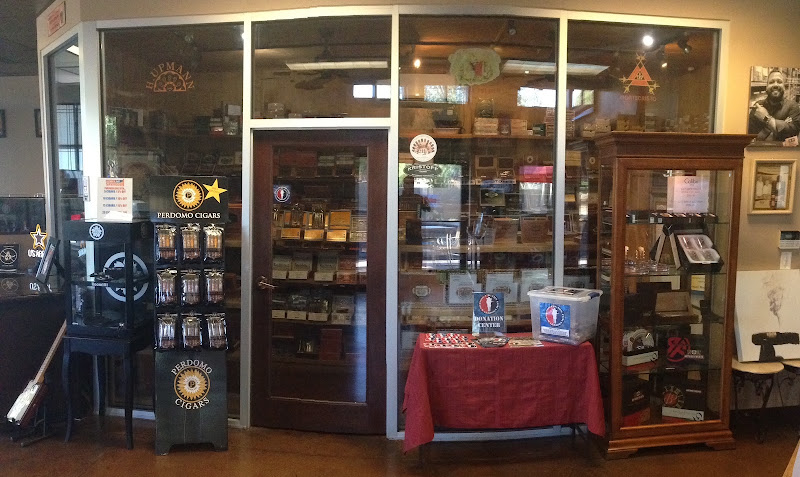Smoke and Joe Cigar Lounge in Cave Creek