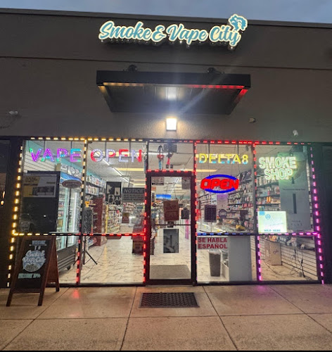 Smoke and vape city in Garden City