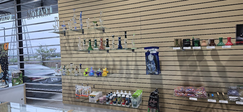 SMOKE HOUZ Smoke Shop in Manor