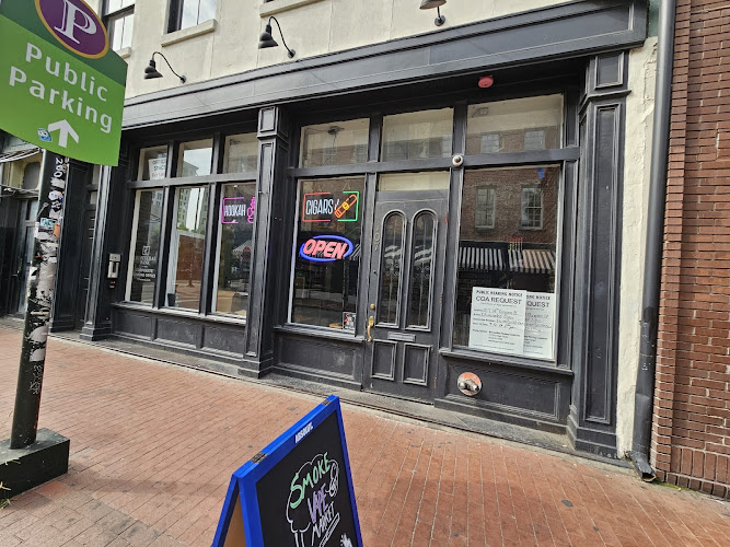 Smoke & Vape Market in Savannah