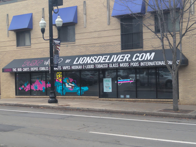 SMOKE WORLD by LIONSDELIVER.COM in State College