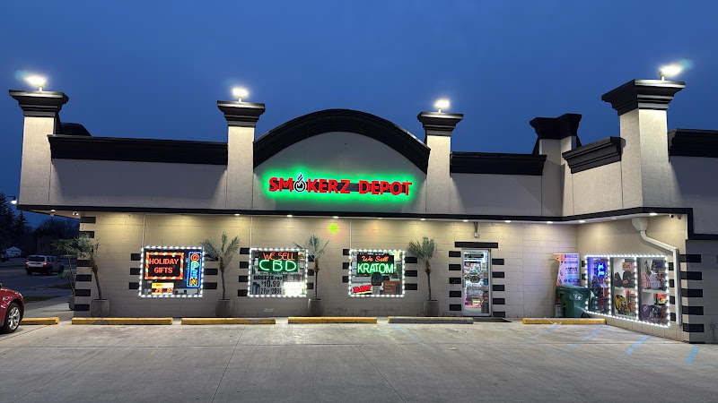 Smokers Depot & More in Garden City