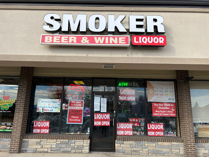 Smoker's Hub in Sterling Heights