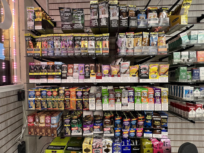 Smoker's Hut Vape & Smoke Shop in Hatboro