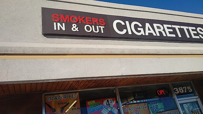 Smoker's In & Out in Lakewood