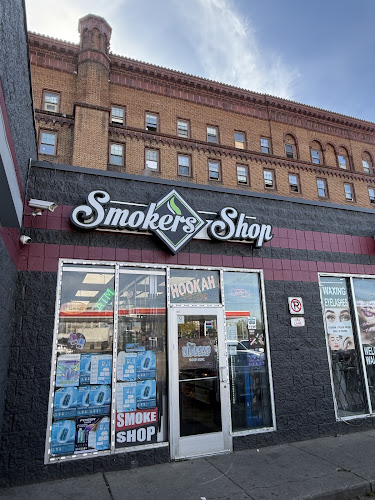 Smokers Shop in Highland Park