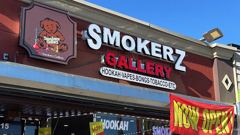 Smokerz Gallery in Detroit
