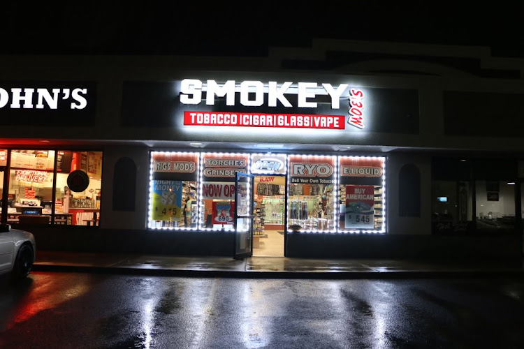 Smokey Moes Vape & Smokeshop in Northwood