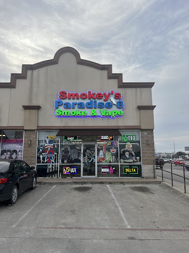 Smokey's paradise 8 - smoke & vape in Dallas