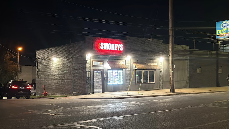 Smokey’s Smoke Shop in Cleveland