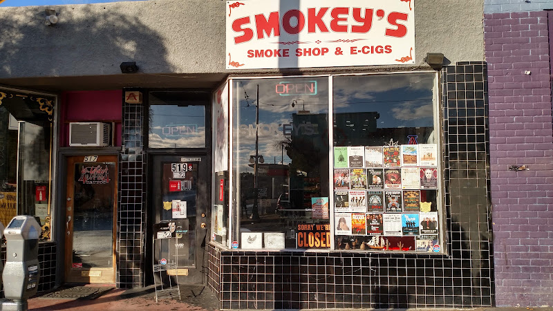 Smokey's Smoke Shop & E-cigs in Tucson