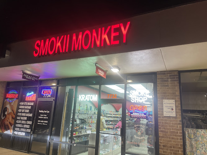 Smokii Monkey in Dallas