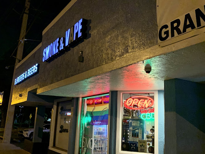 Smoking Manors in Wilton Manors