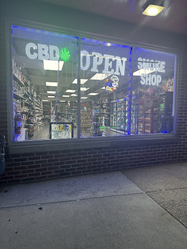 Smoking Smoke Shop in Mayfield Heights