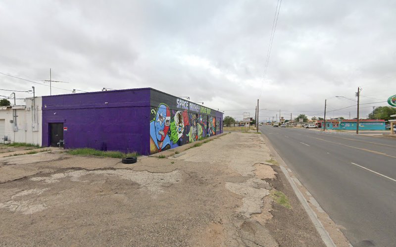 Space Monkey Smoke Shop in Midland