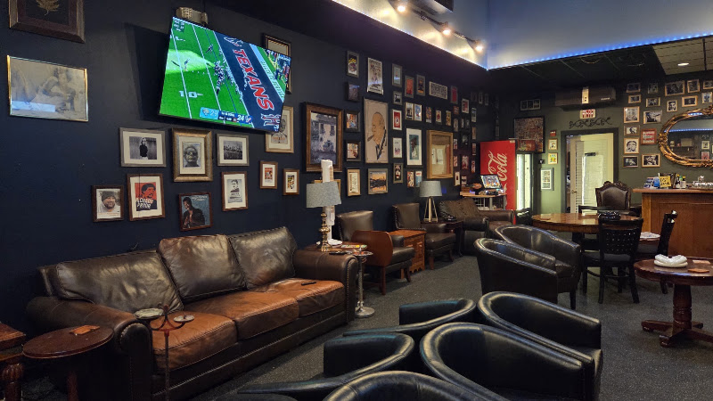 Stixx Cigar & Whiskey Bar in Pottstown