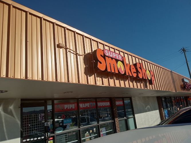 Super Smoke Shop in Lakewood