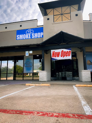 The 9th Cloud Smoke & Vape in Lewisville