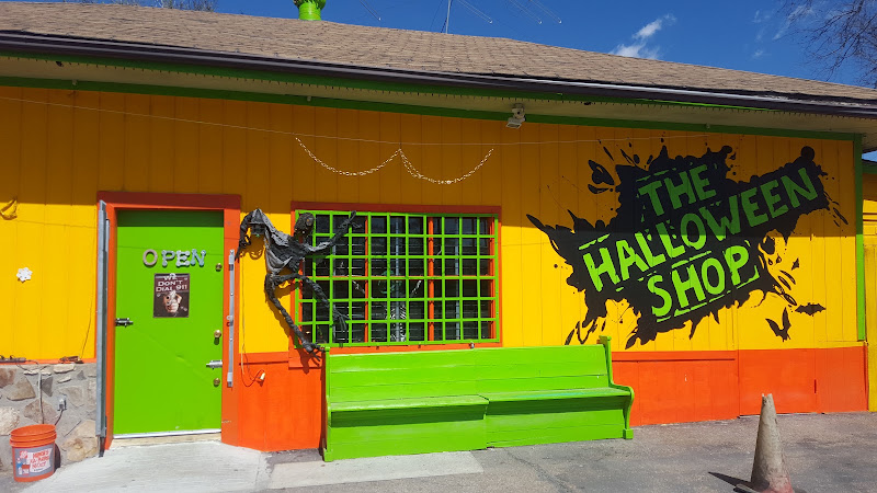 The Halloween Smoke Shop in La Junta
