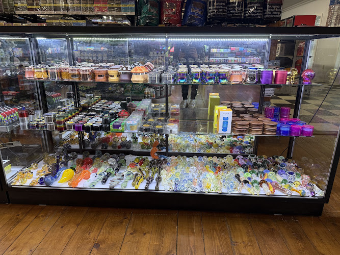 Tobacco & vape & more in Boone