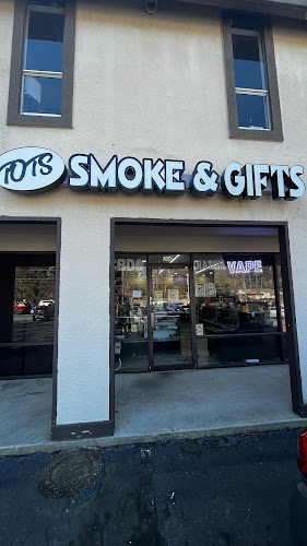 Tots Smoke & Gift Shop in Decatur