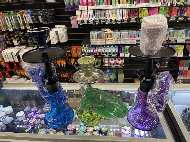 U-SMOKE smoke shop💨💨 in East Lansdowne