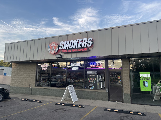 US Gaps Smokers in Lansing