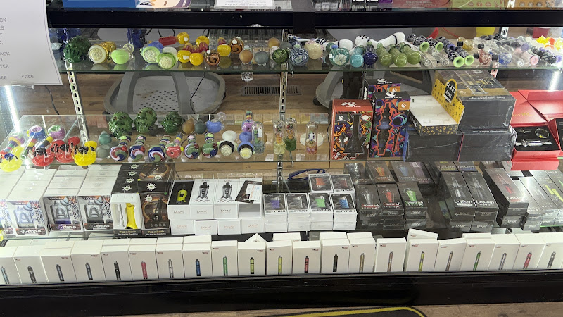 Valley Convenience & Smokes in Vilas