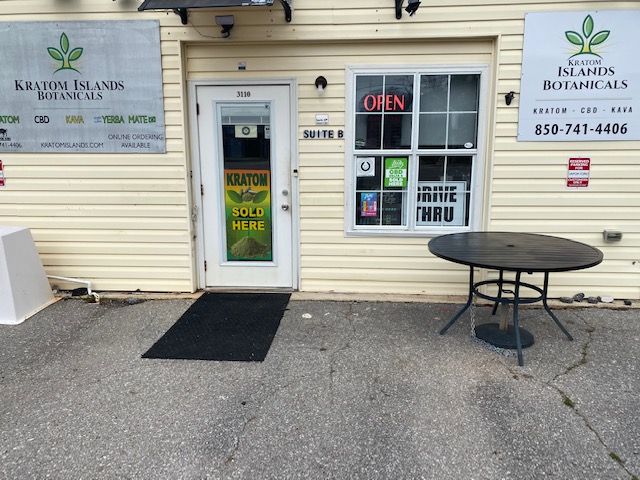 Vapor Toro & Kratom Islands Botanicals in Pensacola