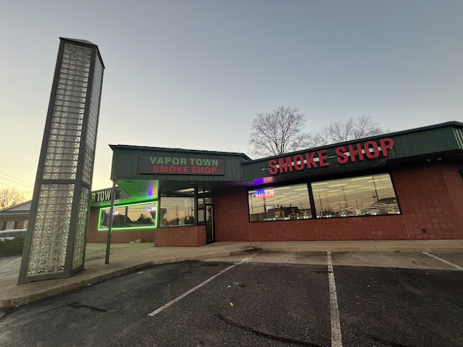 Vapor Town - Canton in North Canton