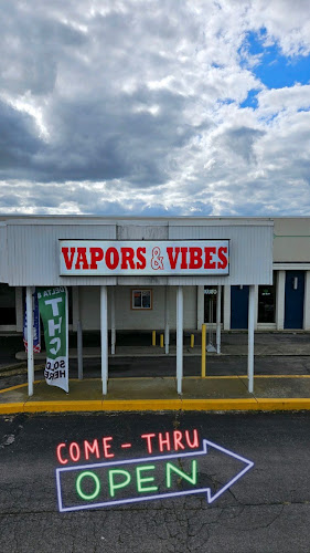 Vapors & Vibes in Marion