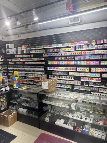 Vitrum Smoke Shop in League City