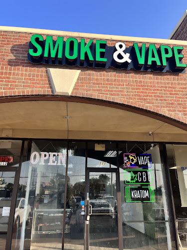 Walnut Smoke & Vape in Dallas