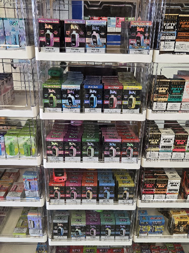 Wonderland Smoke Shop in Flint