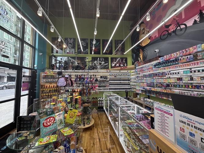 World of Smoke & Vape - Redmond in Redmond
