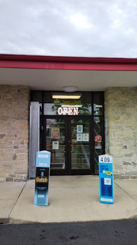 WoW Vibes Smoke & Vape Shop in Dayton